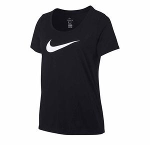 Women’s Nike tee sz S. NWT